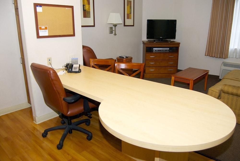 Candlewood Suites Elkhart By Ihg Bagian luar foto